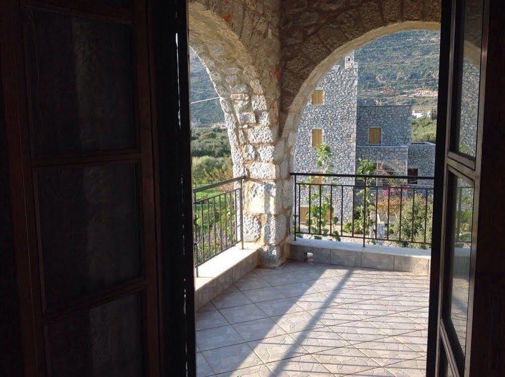 Néon Oítilon Las - Giannakakoy Traditional Stone Houses מראה חיצוני תמונה